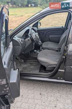 Седан Dacia Logan 2011 в Запоріжжі