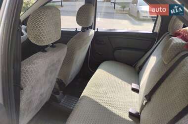Седан Dacia Logan 2008 в Виннице