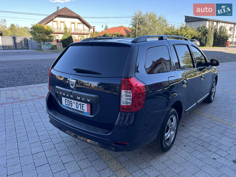 Седан Dacia Logan 2014 в Ужгороде
