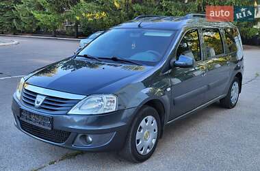 Седан Dacia Logan 2010 в Жовтих Водах