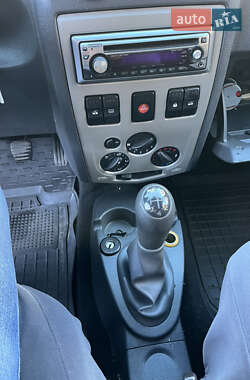 Седан Dacia Logan 2007 в 
