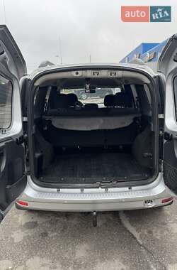Седан Dacia Logan 2010 в 