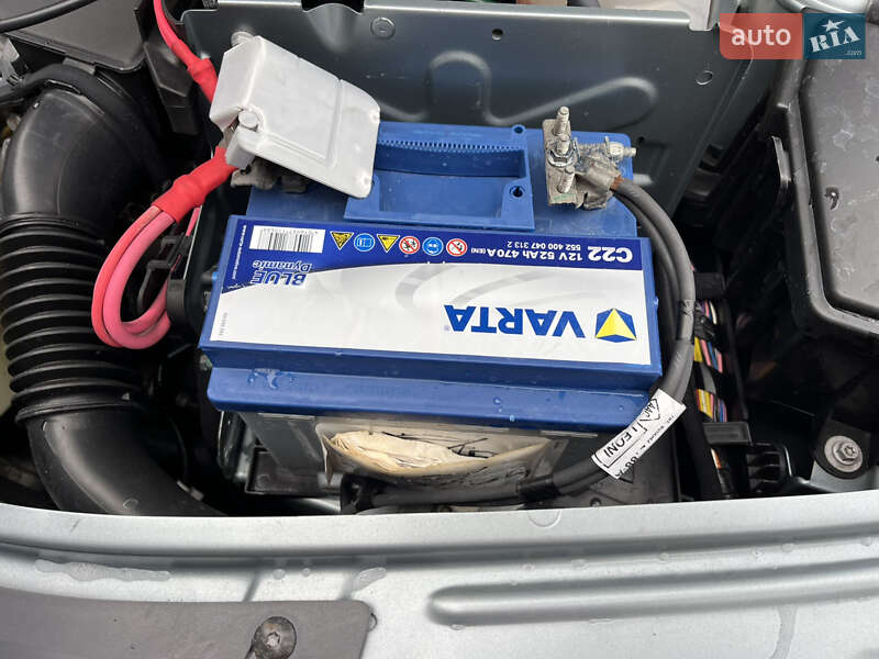 Седан Dacia Logan 2009 в Староконстантинове