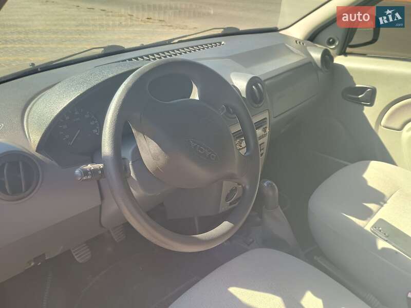 Седан Dacia Logan 2011 в Виннице