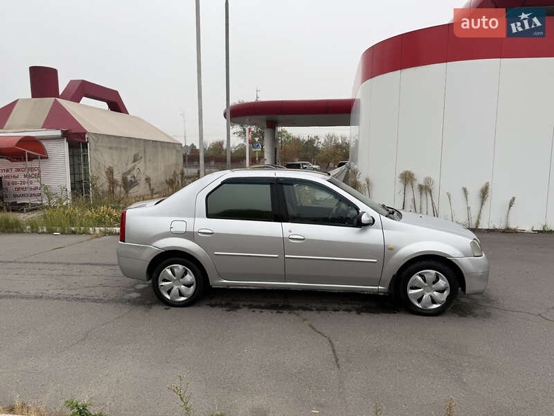 Седан Dacia Logan 2007 в Днепре