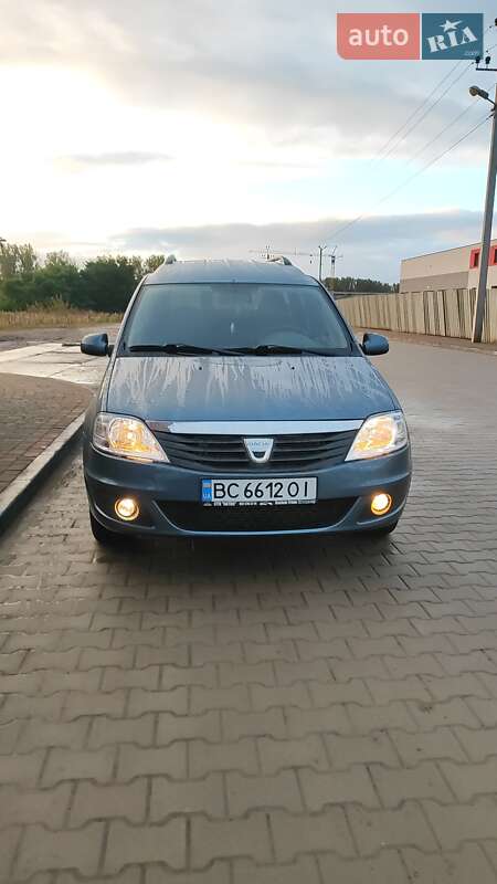 Седан Dacia Logan 2010 в Львові