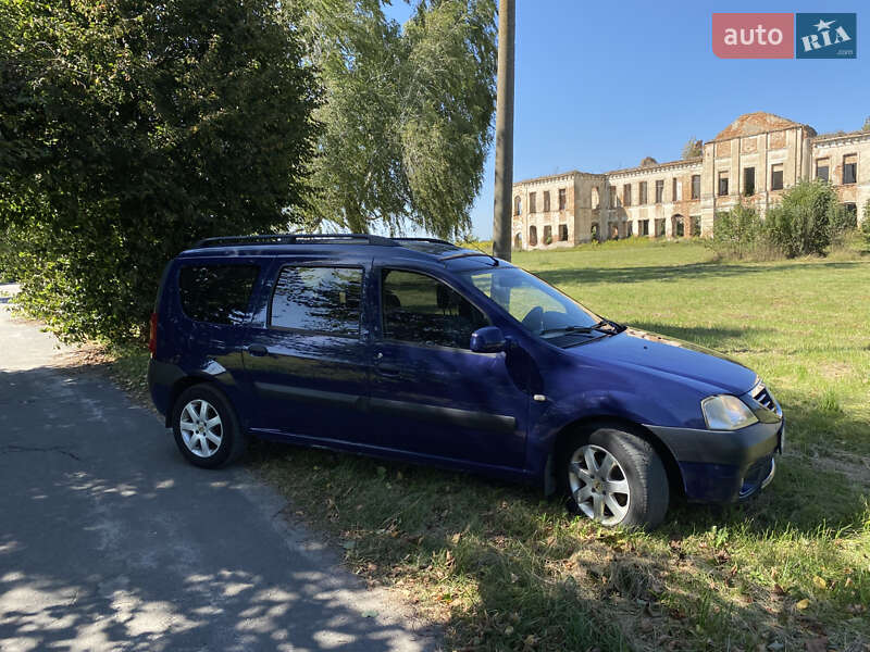 Седан Dacia Logan 2007 в Ізяславі