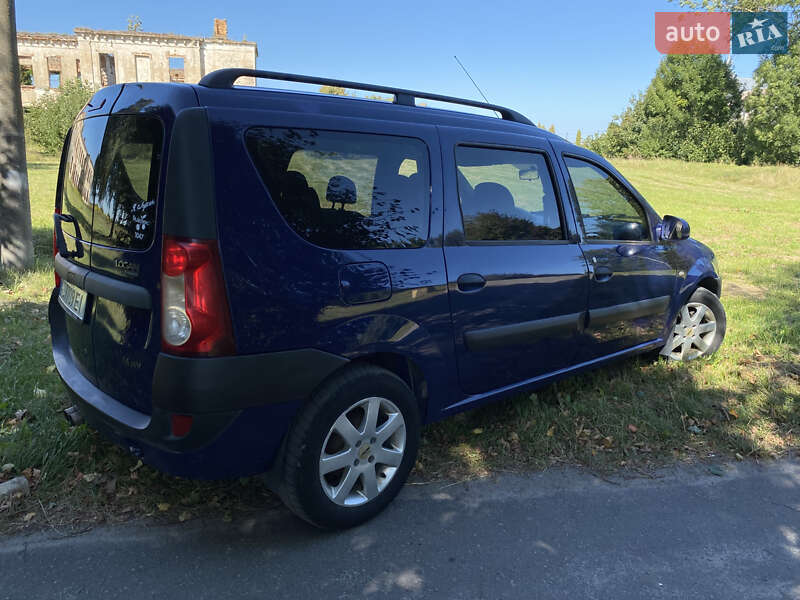 Седан Dacia Logan 2007 в Ізяславі