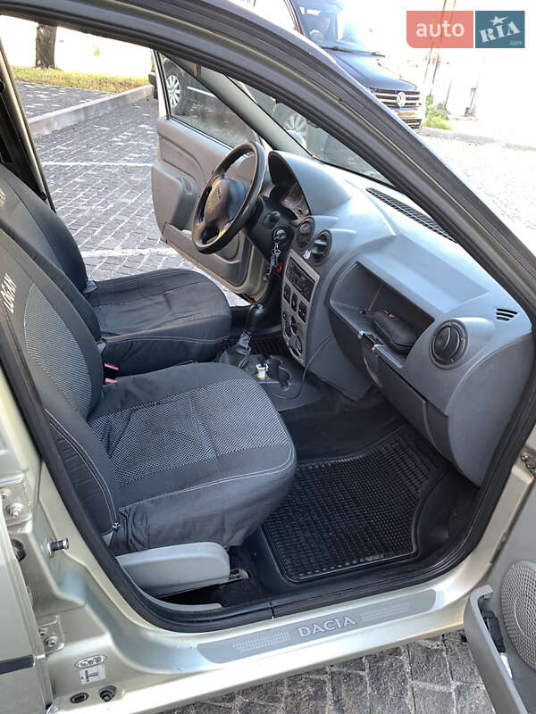 Седан Dacia Logan 2006 в Харькове фото 12 Седан Dacia Logan 2006 в Харькове