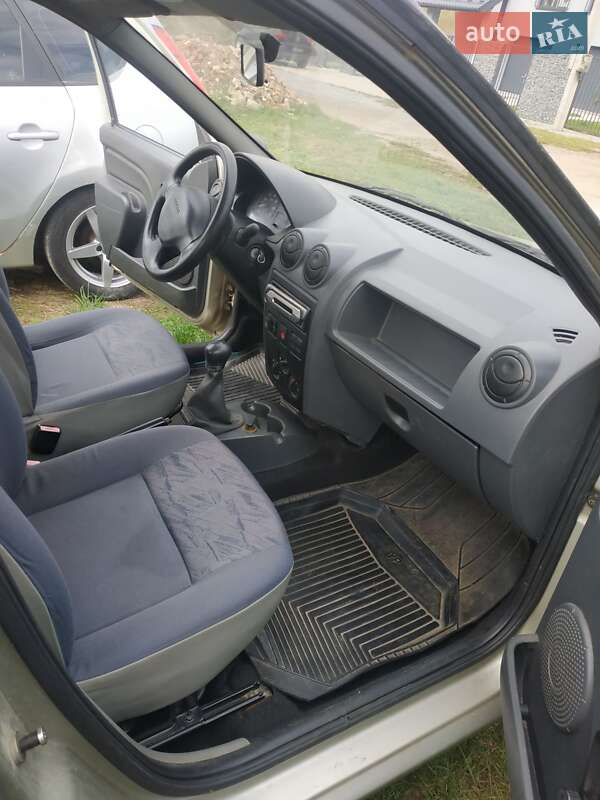 Седан Dacia Logan 2007 в Рівному фото 6 Седан Dacia Logan 2007 в Рівному