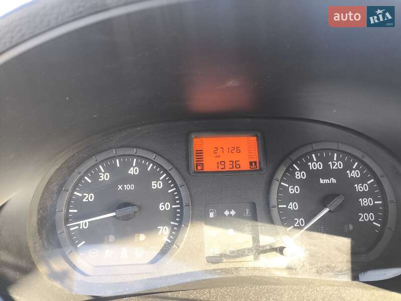 Седан Dacia Logan 2006 в Киеве