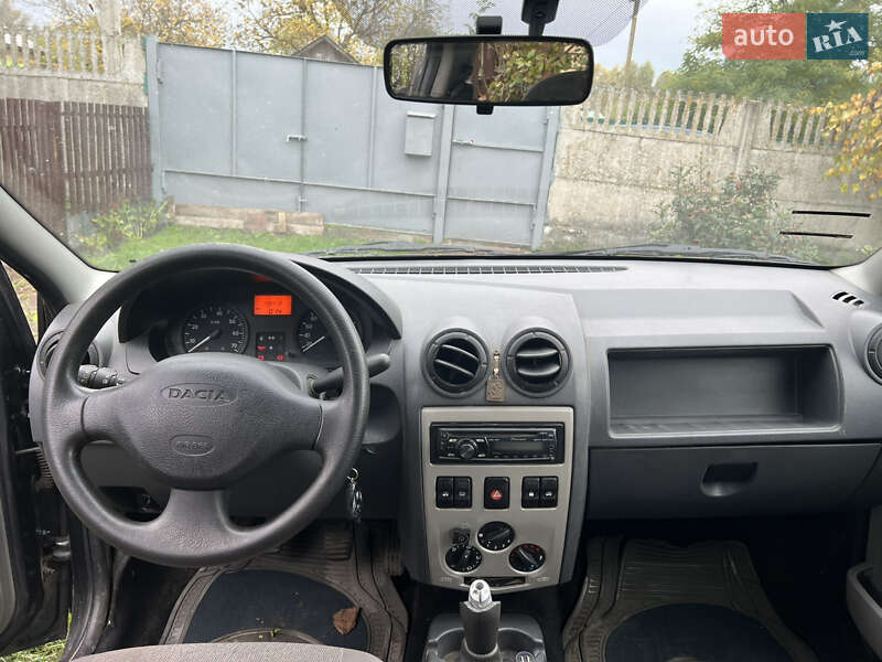 Седан Dacia Logan 2008 в Бобровиці