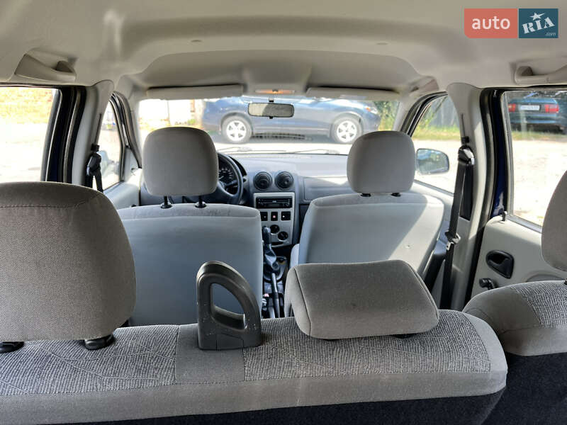 Седан Dacia Logan 2009 в Ахтырке