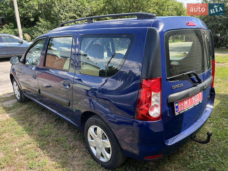 Седан Dacia Logan 2009 в Ахтырке
