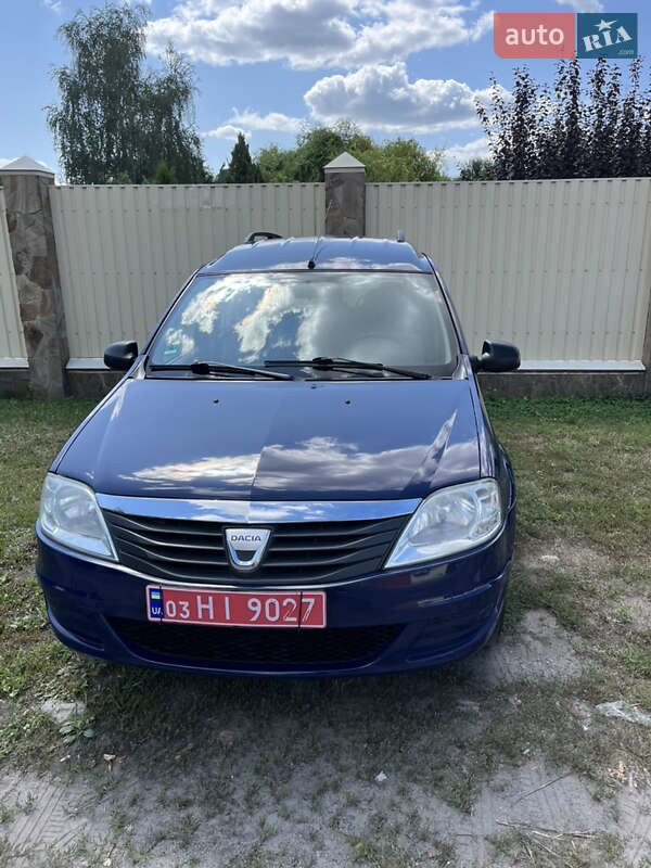 Седан Dacia Logan 2009 в Ахтырке