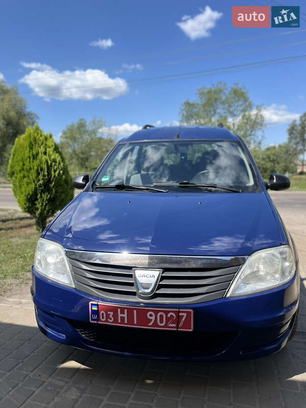 Седан Dacia Logan 2009 в Ахтырке