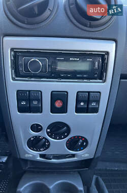 Седан Dacia Logan 2007 в 