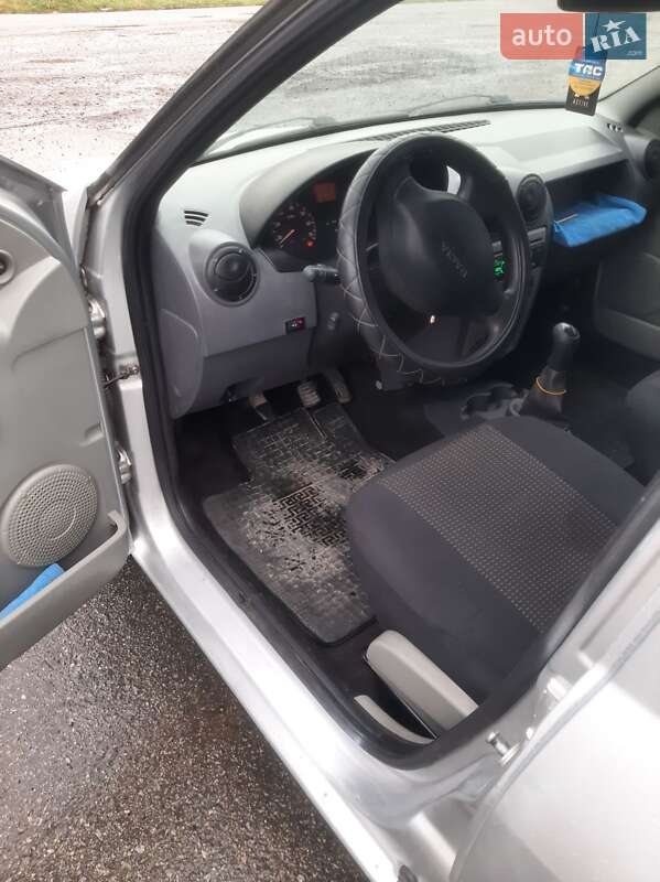 Седан Dacia Logan 2007 в Тернополе фото 20 Седан Dacia Logan 2007 в Тернополе