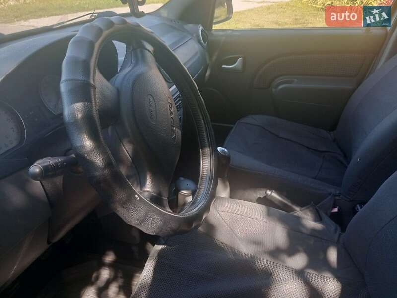 Седан Dacia Logan 2007 в Киеве фото 8 Седан Dacia Logan 2007 в Киеве
