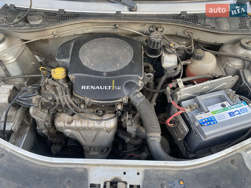 Седан Dacia Logan 2008 в Кам'янському