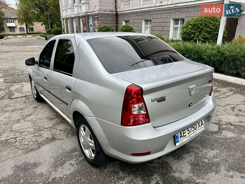 Седан Dacia Logan 2008 в Кам'янському фото 2 Седан Dacia Logan 2008 в Кам'янському