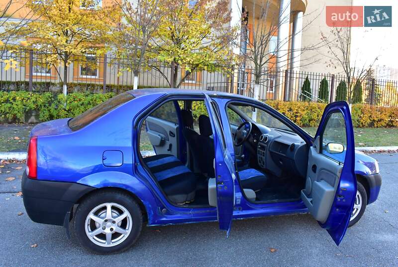 Седан Dacia Logan 2006 в Киеве