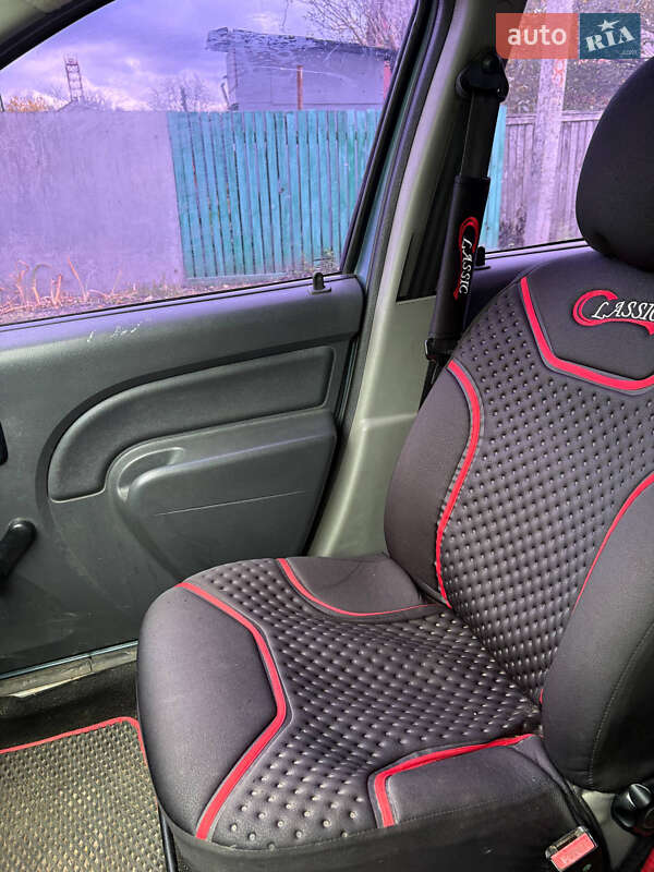 Седан Dacia Logan 2007 в Фастове фото 8 Седан Dacia Logan 2007 в Фастове