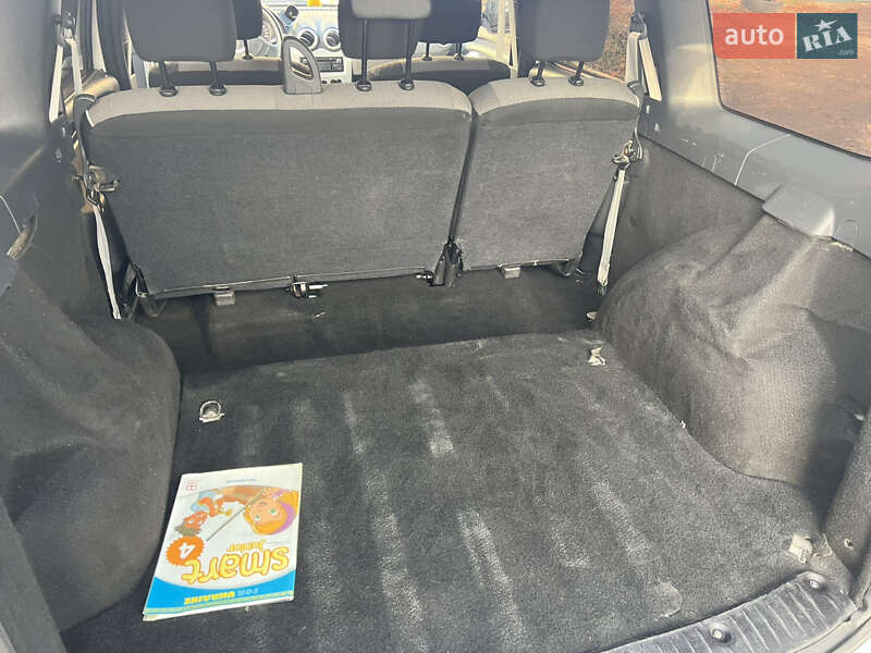 Седан Dacia Logan 2012 в Рівному фото 9 Седан Dacia Logan 2012 в Рівному