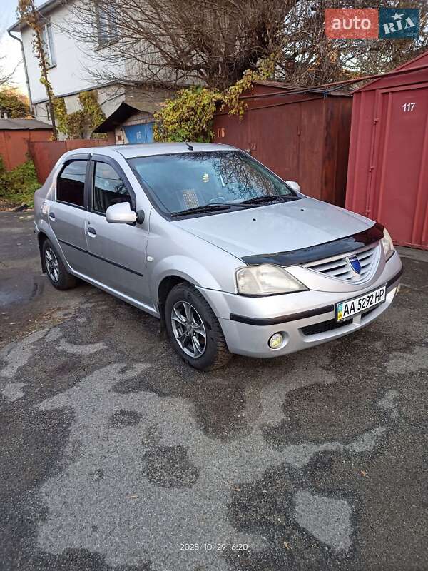 Седан Dacia Logan 2008 в Киеве