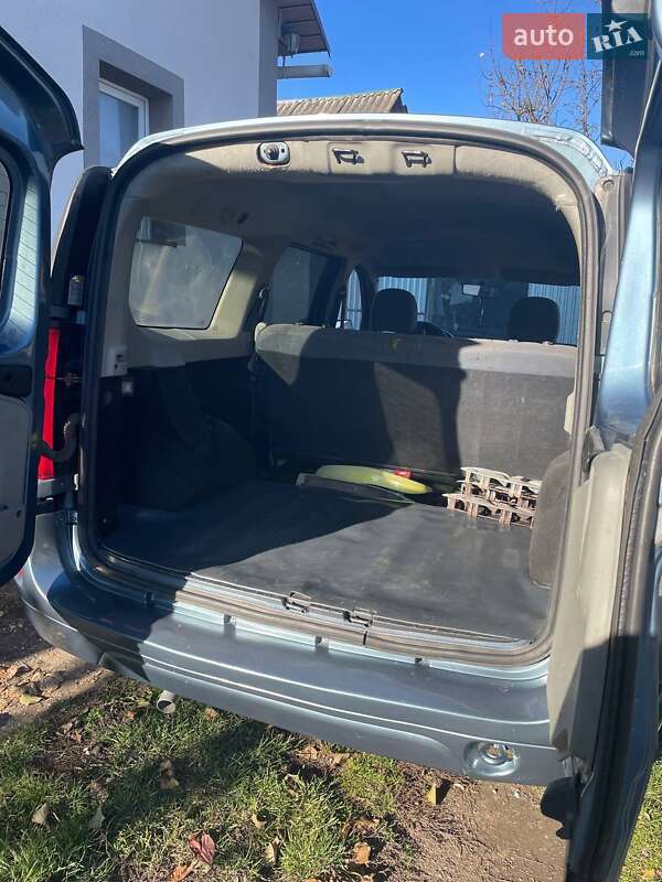 Седан Dacia Logan 2008 в Тернополі