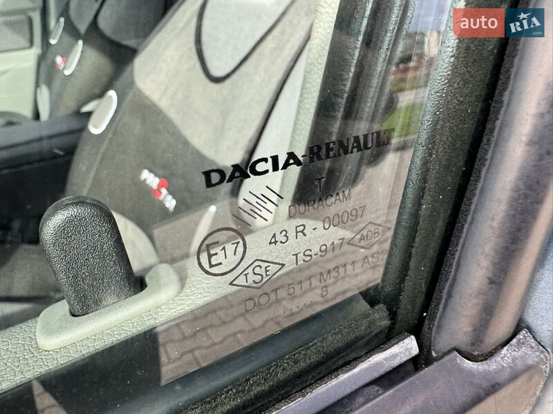 Седан Dacia Logan 2008 в Хмельницком