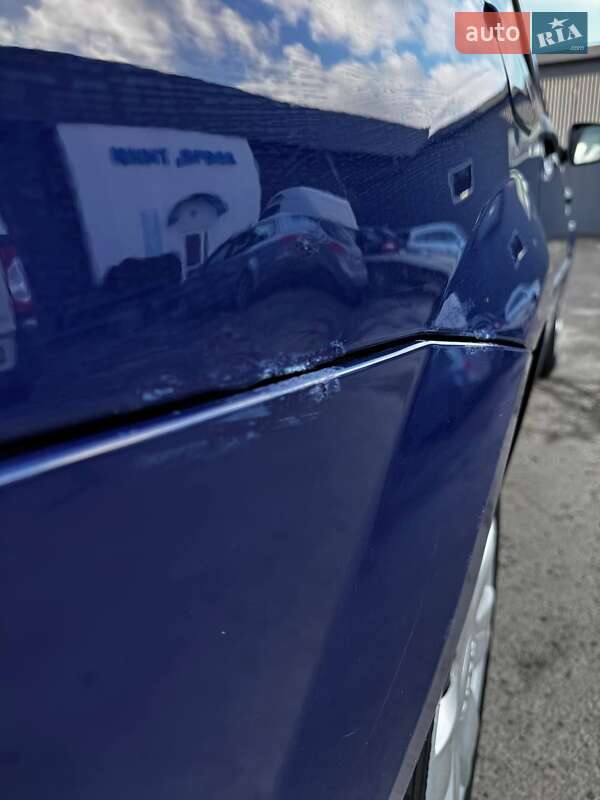 Седан Dacia Logan 2009 в Луцке