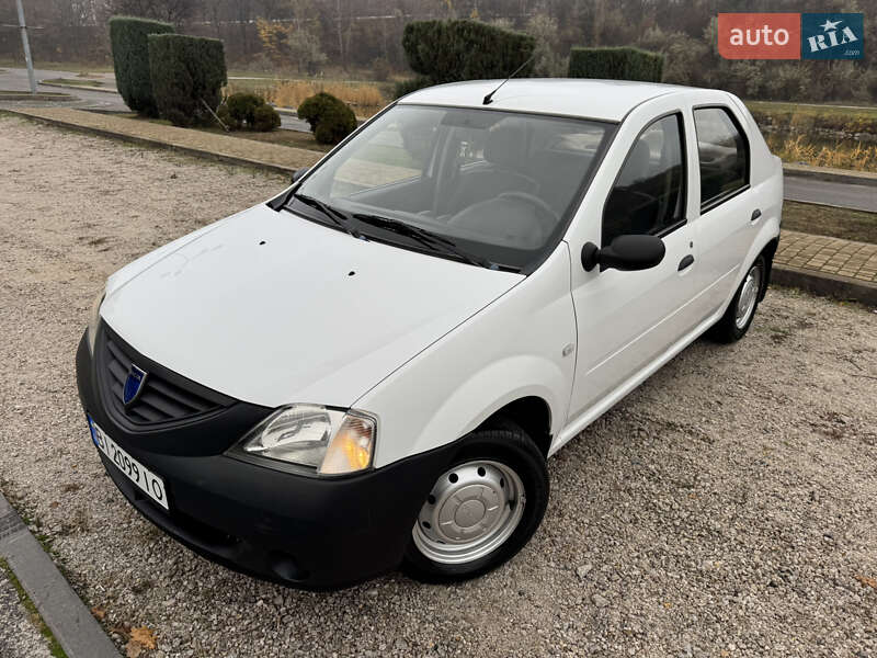 Седан Dacia Logan 2005 в Дніпрі