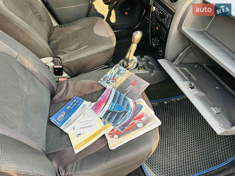 Седан Dacia Logan 2006 в Первомайську