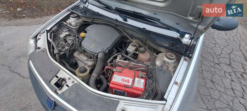 Седан Dacia Logan 2007 в Новомосковську