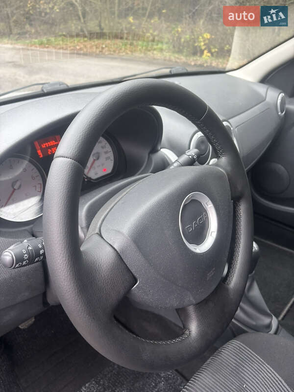 Седан Dacia Logan 2009 в Полтаві фото 12 Седан Dacia Logan 2009 в Полтаві