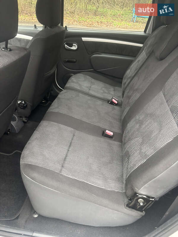 Седан Dacia Logan 2009 в Полтаві фото 17 Седан Dacia Logan 2009 в Полтаві