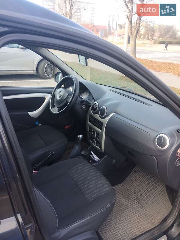 Седан Dacia Logan 2011 в Луцьку фото 15 Седан Dacia Logan 2011 в Луцьку