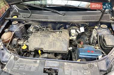 Седан Dacia Logan 2015 в Ужгороде