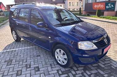Седан Dacia Logan 2009 в Ромнах
