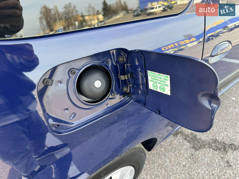 Седан Dacia Logan 2009 в Киеве