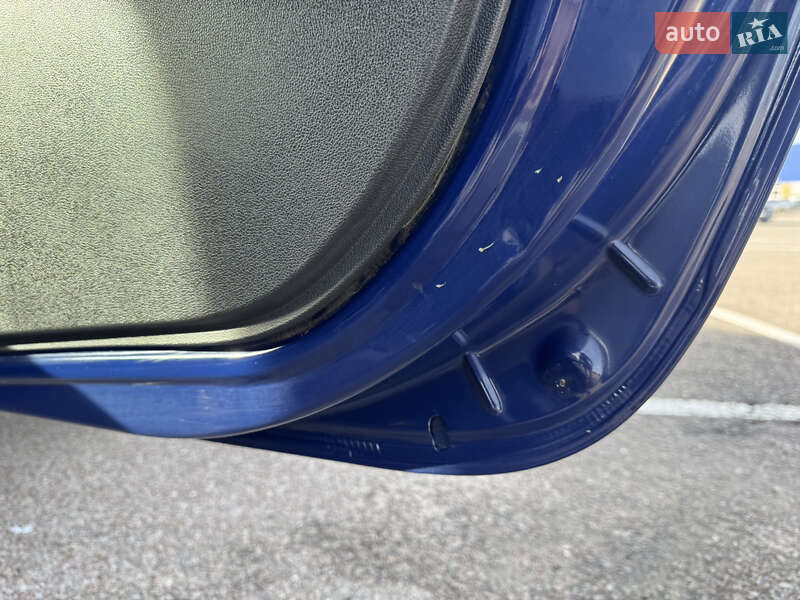 Седан Dacia Logan 2009 в Киеве