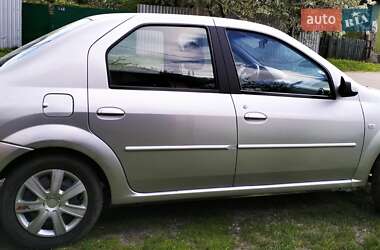 Седан Dacia Logan 2007 в Ніжині