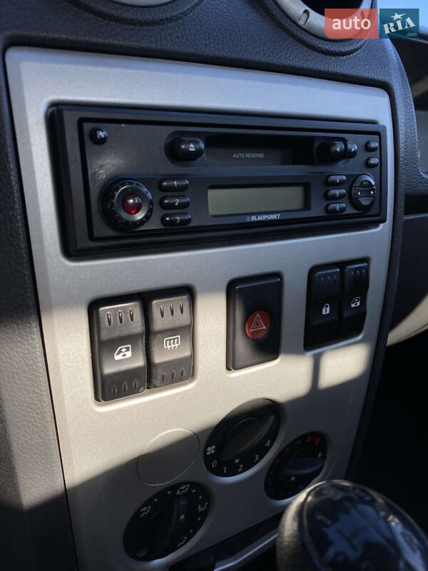 Седан Dacia Logan 2007 в Луцке