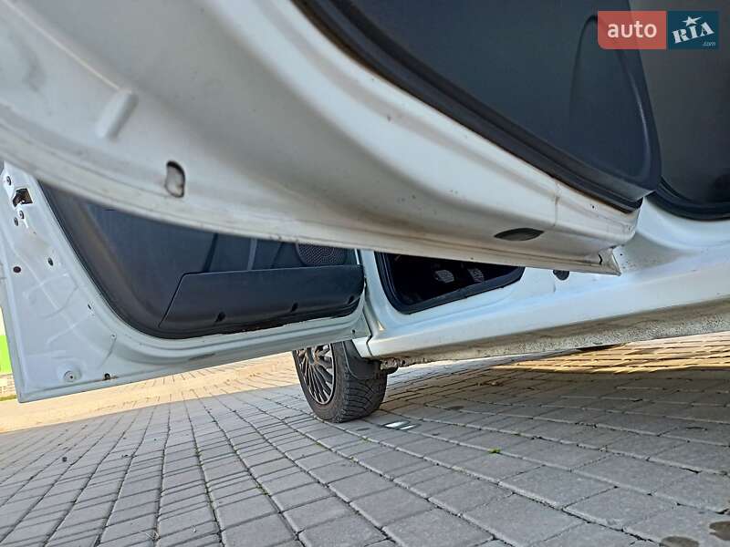 Седан Dacia Logan 2011 в Жмеринке фото 16 Седан Dacia Logan 2011 в Жмеринке