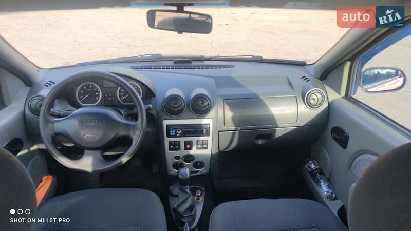 Седан Dacia Logan 2005 в Кривом Роге