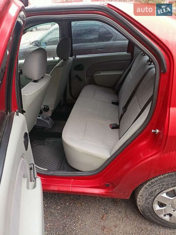 Седан Dacia Logan 2008 в Українці