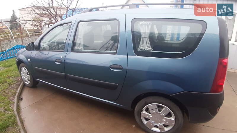 Седан Dacia Logan 2006 в Бердичеве