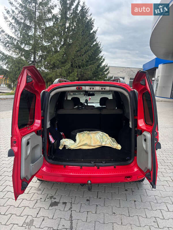 Седан Dacia Logan 2009 в Хмельницькому