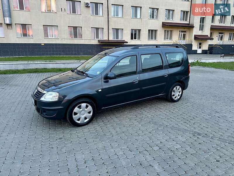 Седан Dacia Logan 2009 в Теплике